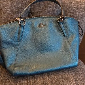 Coach purse w/ side strap